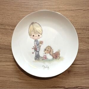Precious Moments collectible plate “July”. Vintage.